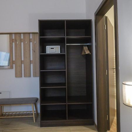 Premium City Centre Bedrooms Prešov Eksteriør bilde