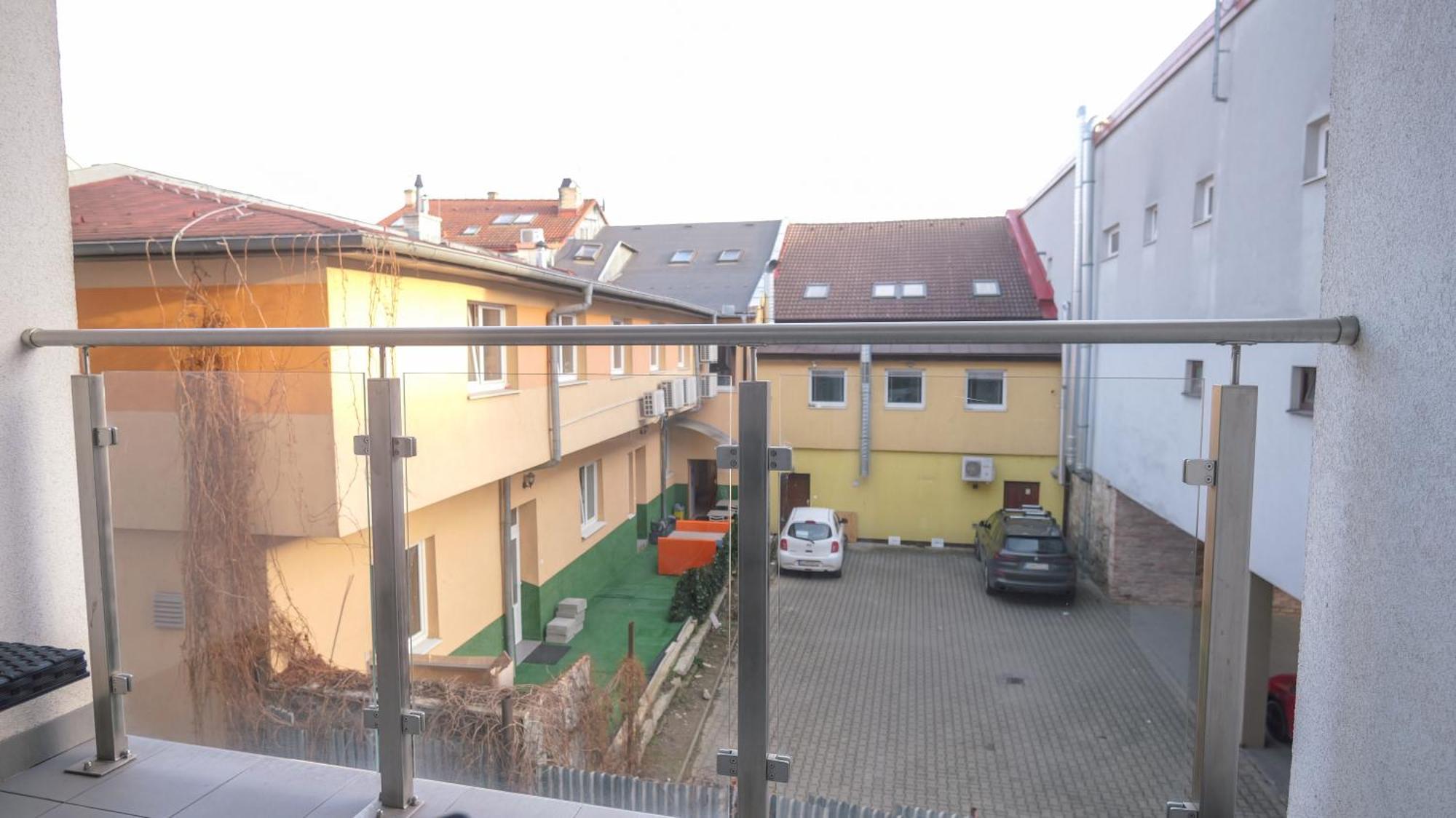Premium City Centre Bedrooms Prešov Eksteriør bilde