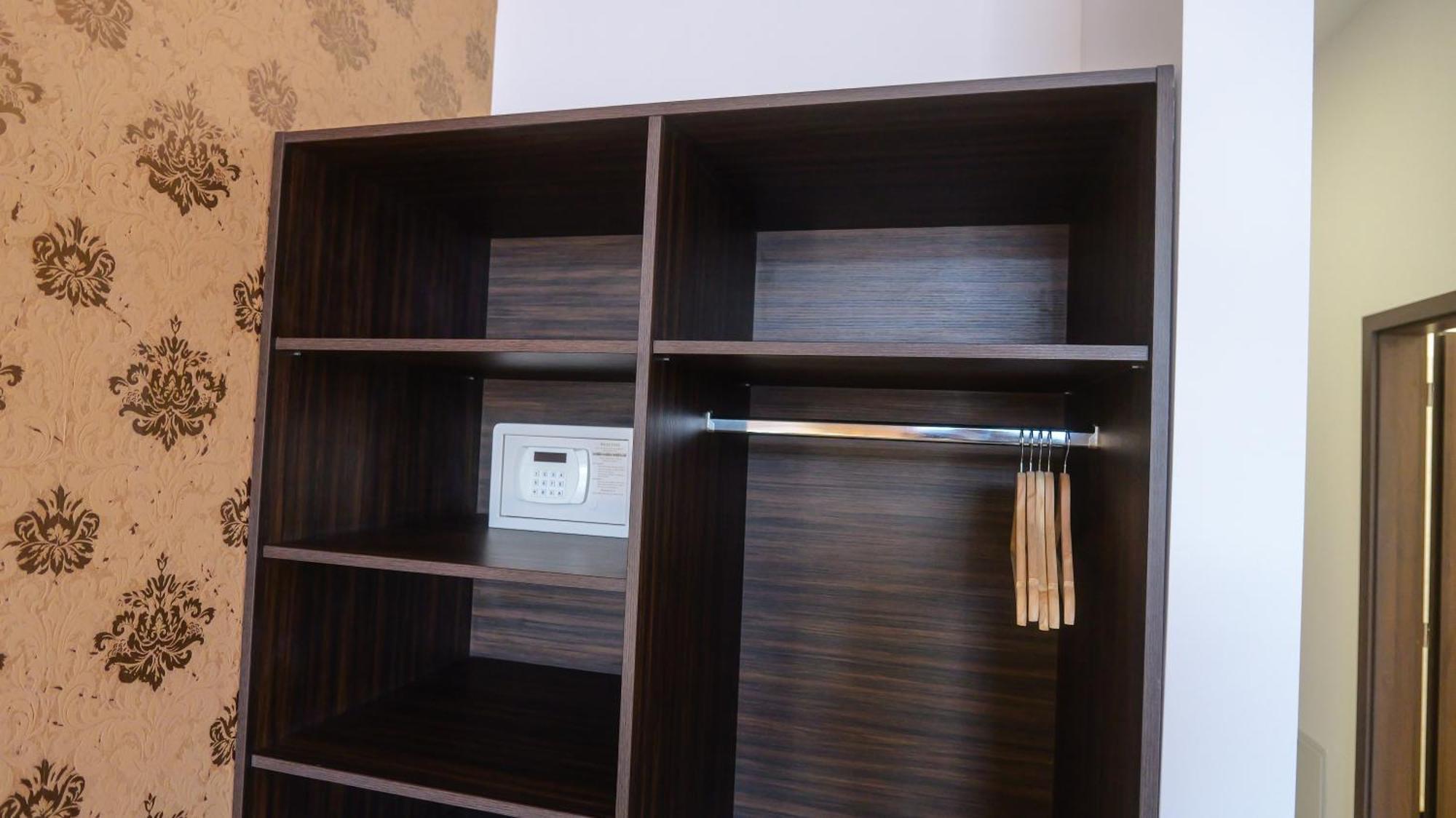 Premium City Centre Bedrooms Prešov Eksteriør bilde